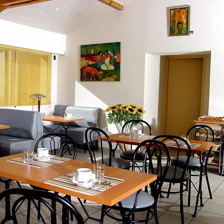 Logis Le Relais 2* Бискаррос