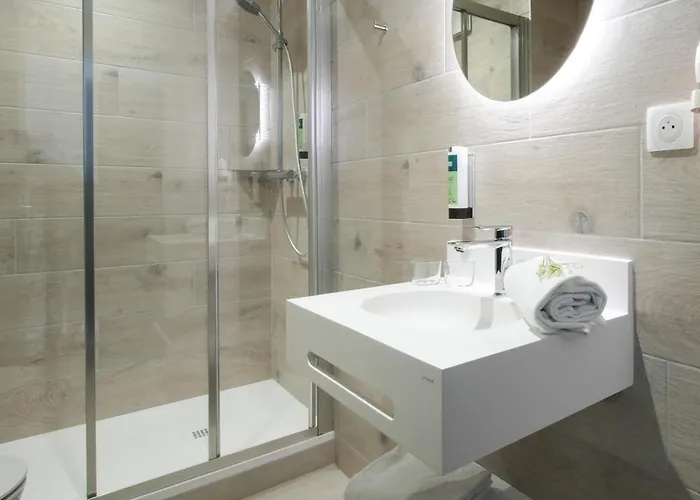 Logis Le Relais Hotel