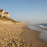 Logis Le Relais 호텔 비스카로세