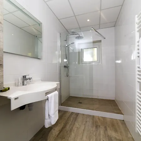 Szálloda Logis Le Relais 2*