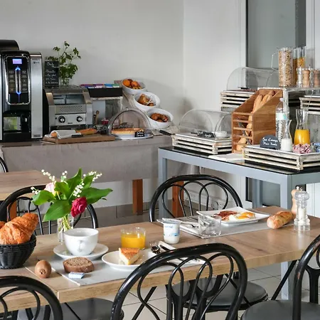 Logis Le Relais 2* Biscarrosse