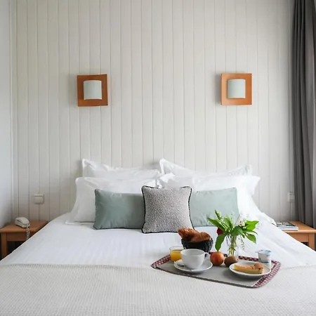Logis Le Relais Otel Biscarrosse