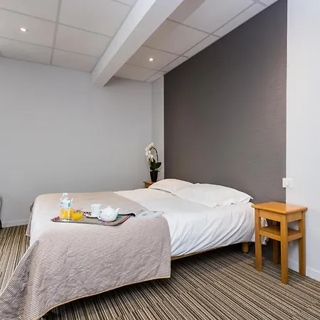 Logis Le Relais 2*