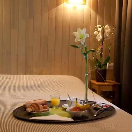 Logis Le Relais Hotel 2*