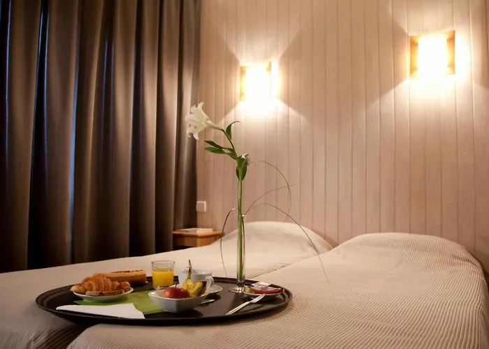 Logis Le Relais Hotel 2*