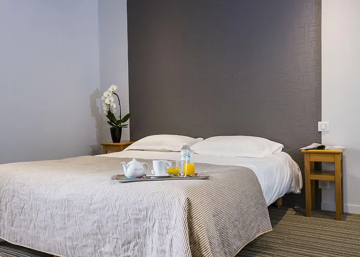 Logis Le Relais Hotel 2*