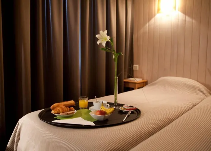 Hotel Logis Le Relais 2*