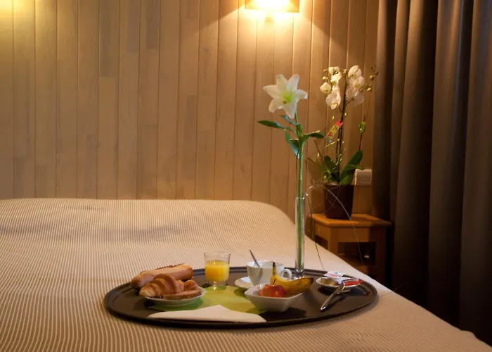 Hotel Logis Le Relais 2*